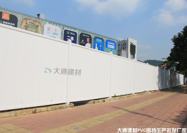 深圳PVC圍擋批發-深圳羅湖商圈改造工(gōng)程圍擋案例